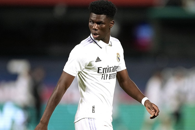 Manchester United, Real Madrid Orta Sahası Aurelien Tchouameni'yi Hedefliyor – 60 Milyon Sterlinlik Anlaşma Mümkün