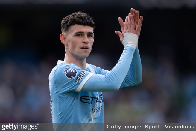 Phil Foden, Guardiola'nın Yedeği Olmasına Rağmen Manchester City ile Yeni Sözleşme İmzaladı