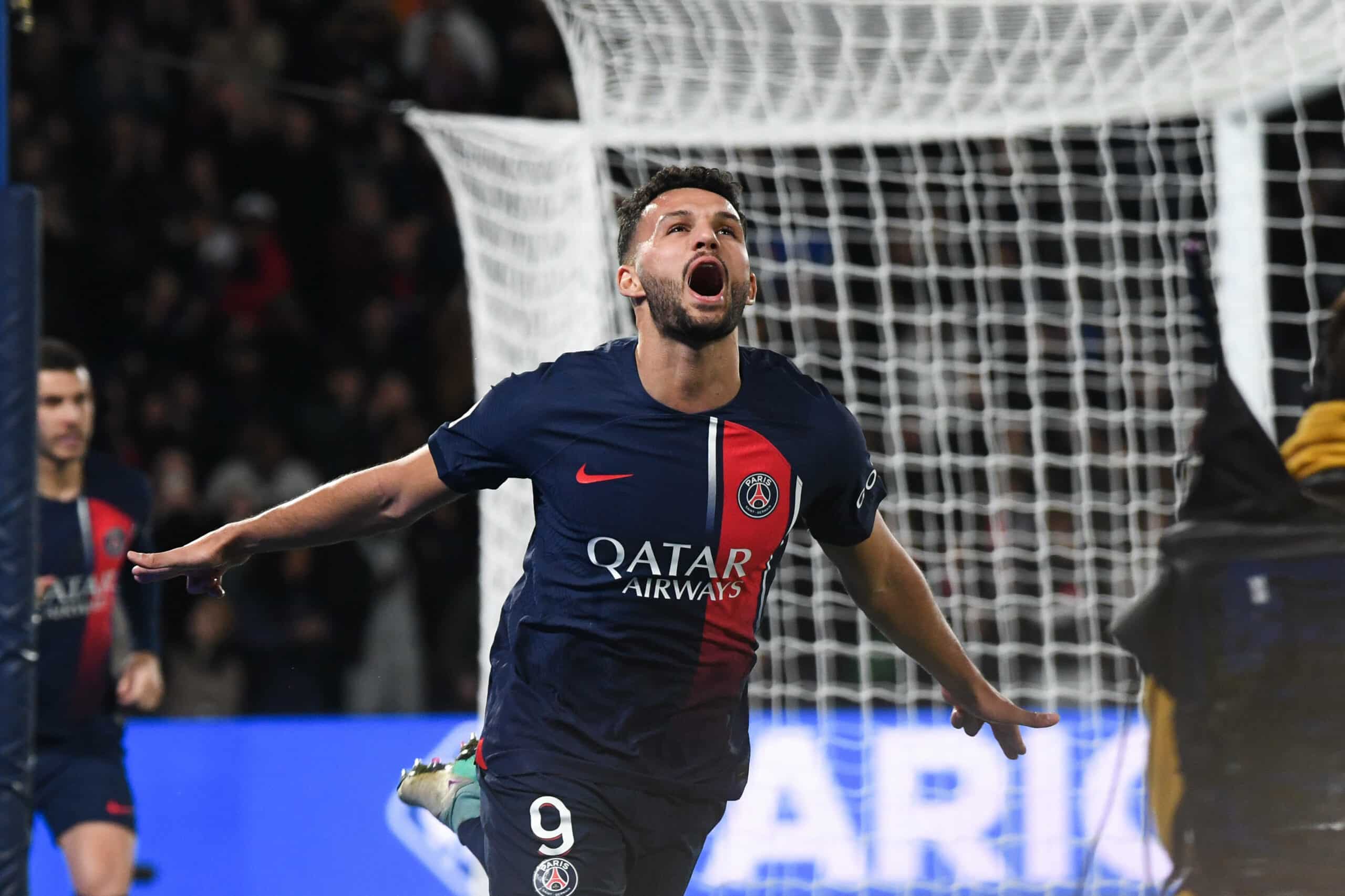 Chelsea, PSG Yıldızı Gonçalo Ramos İçin Barcelona'ya £56 Milyonluk Savaşta Katıldı