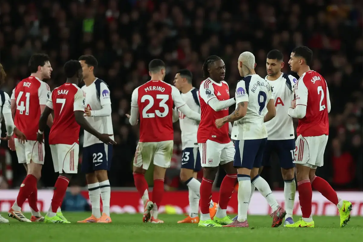 Arsenal Premier Lig Zaferi vs Spurs Küme Düşüşü: 2025/26 Kuzey Londra Kabusu