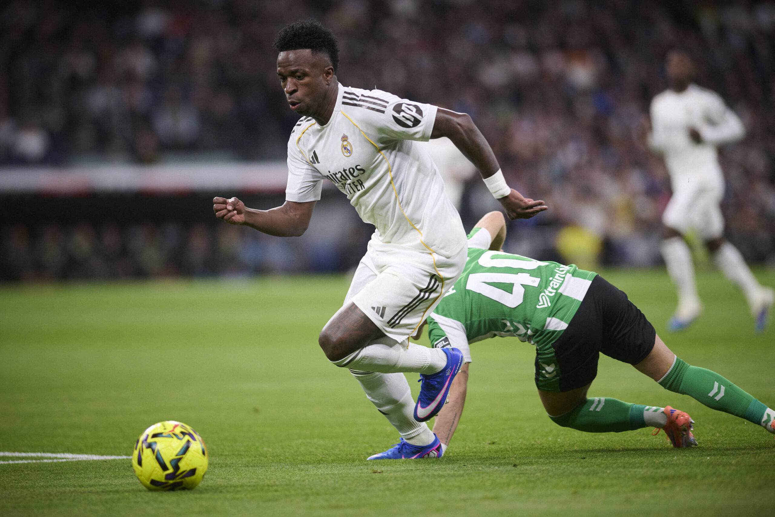 Manchester City, Real Madrid Yıldızı Vinicius Jr için Büyük Hamle Planlıyor: Sözleşme Görüşmeleri Çıkmazda