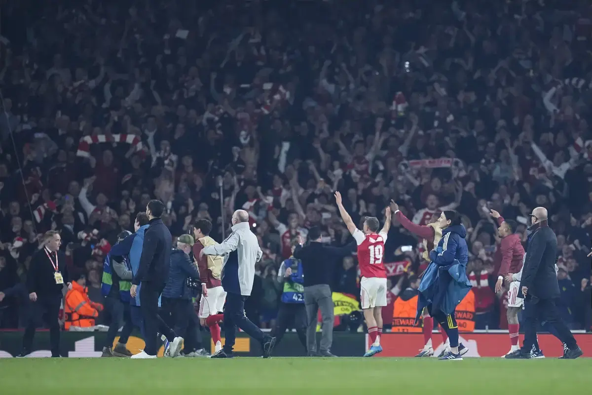 Arsenal'ın Yaz Transfer Stratejisi: 122 Milyon Sterlinlik Şampiyonlar Ligi Geliri Büyük Değişimi Finanse Ediyor