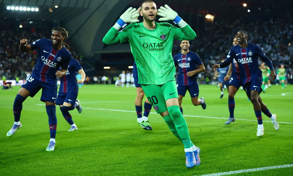 Liverpool, Alisson'un Halefi Olarak PSG'nin 25 Milyon Sterlinlik Kalecisi Lucas Chevalier'i Hedefliyor