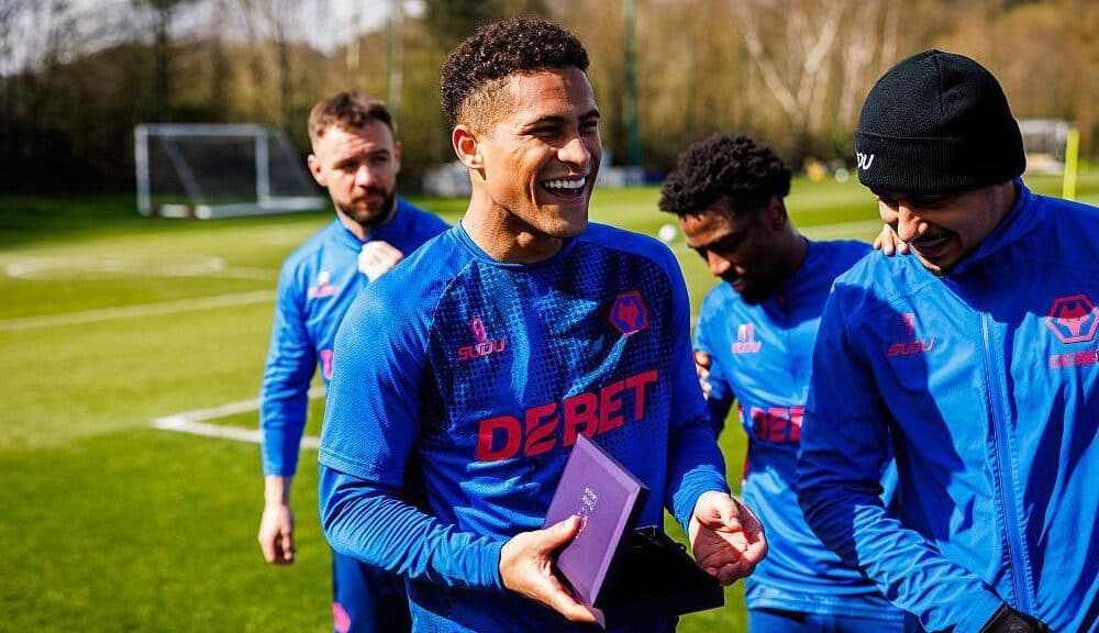 Manchester United, Wolves Orta Saha Oyuncusu Joao Gomes İçin 40 Milyon Sterlinlik Yaz Hamlesinde Öne Geçti