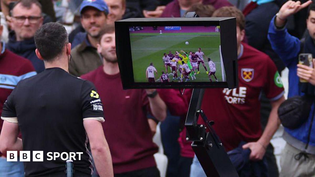 Howard Webb, West Ham'ın Arsenal'e Karşı Geç Eşitlik Golünün İptalini Destekliyor