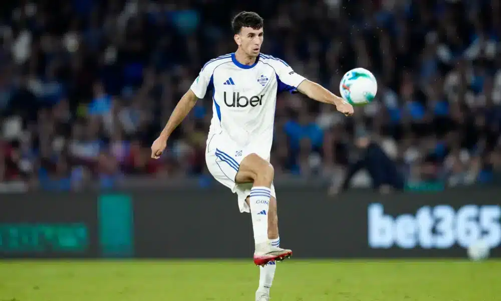 Arsenal ve Chelsea, Como Yıldızı Jacobo Ramon İçin Transfer Savaşına Hazırlanıyor