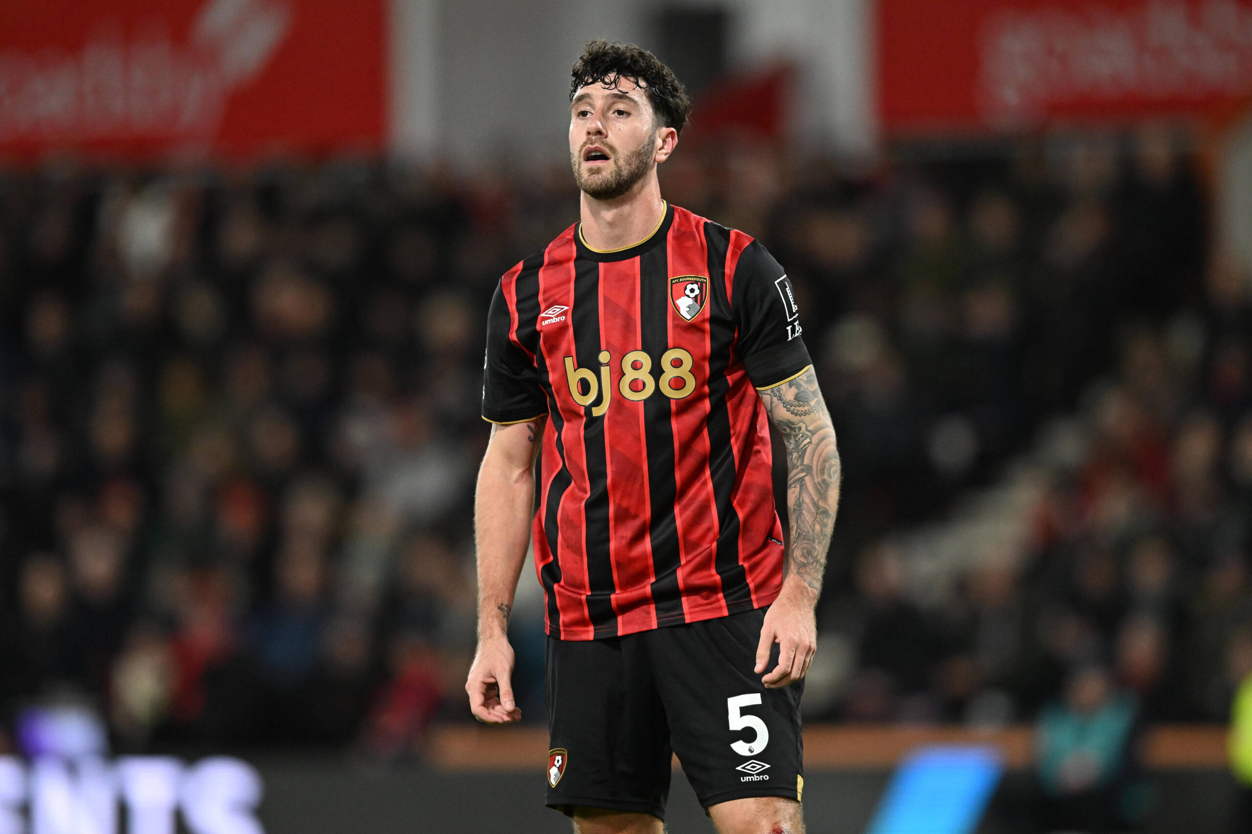 Bournemouth Defansı Marcos Senesi, Tottenham Transfer İlgisi Arasında Yaz Ayrılığını Doğruladı