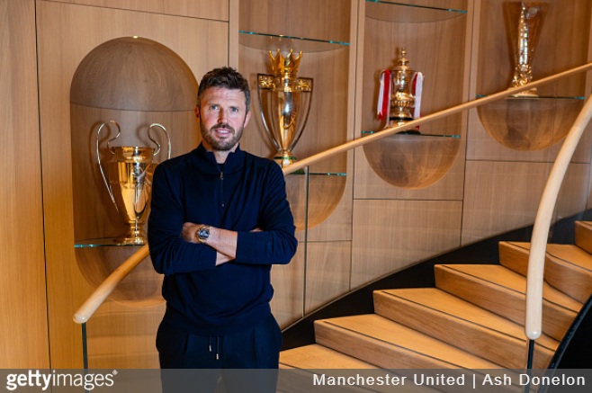 Michael Carrick, Manchester United'da Kalıcı Rolü Hak Ediyor – Kulübün Güven Gösterme Zamanı
