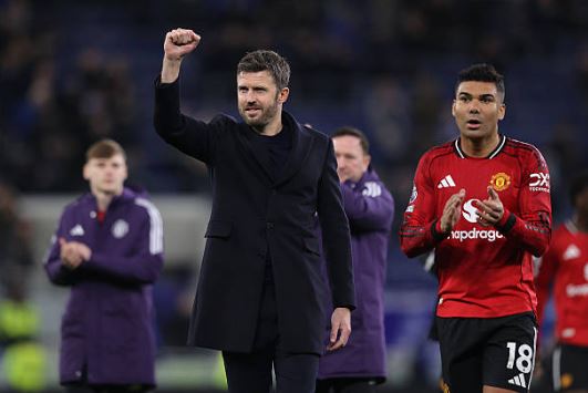Manchester United, Michael Carrick'i Daimi Menajer Olarak Atamaya Hazırlanıyor
