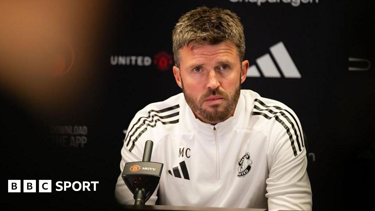 Manchester United, Etkileyici Geçici Dönemin Ardından Michael Carrick'i Kalıcı Teknik Direktör Olarak Atadı