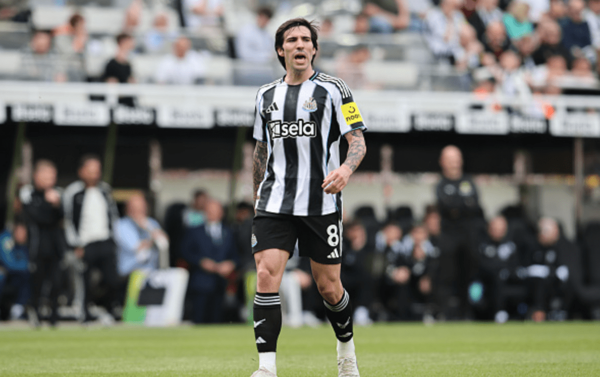 Newcastle United, Sandro Tonali Konusunda Dik Duruyor: Ayrılık Söylentilerine Rağmen – Ama Her Şeyi Değiştirebilecek Kilit Faktör