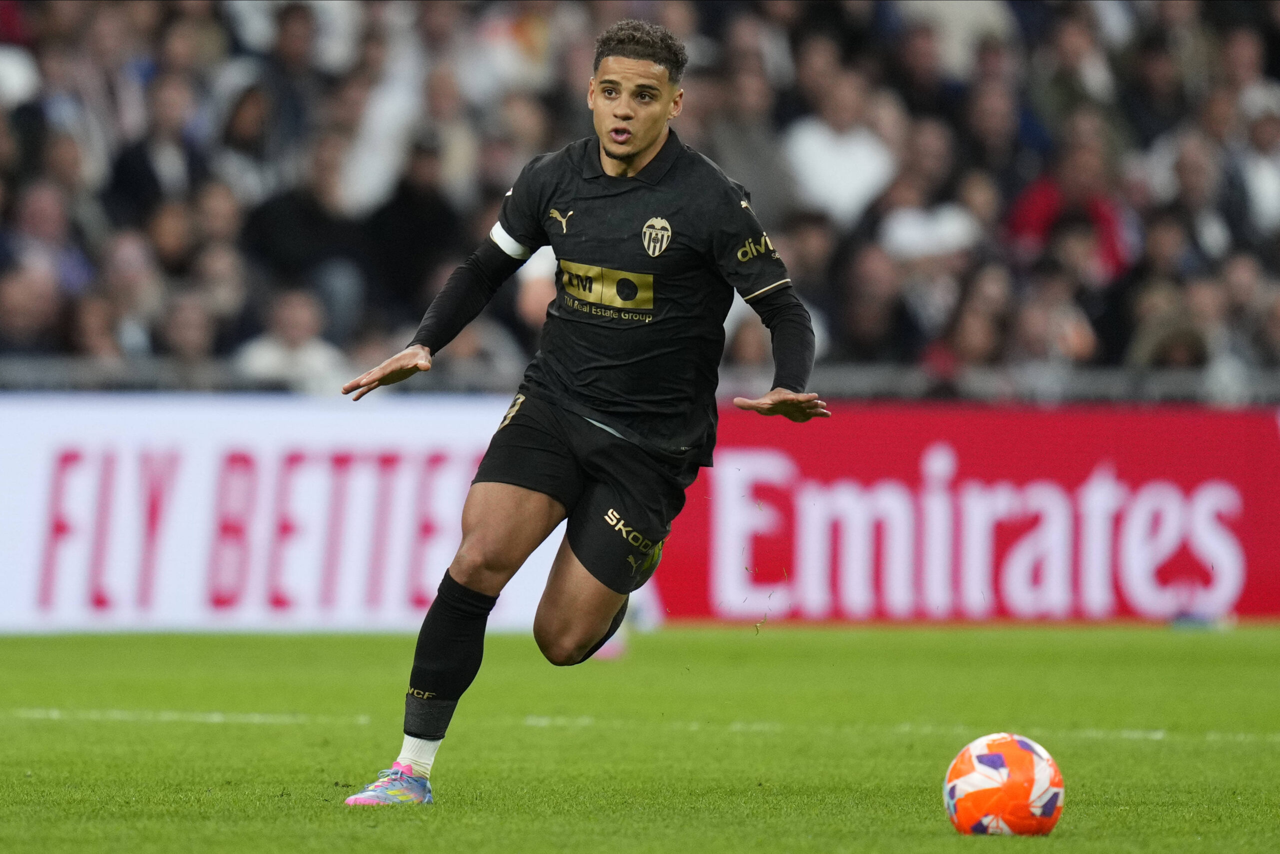 Wolves, Bournemouth'lu Max Aarons'ı Transfer İçin Favori Olarak Gösteriliyor
