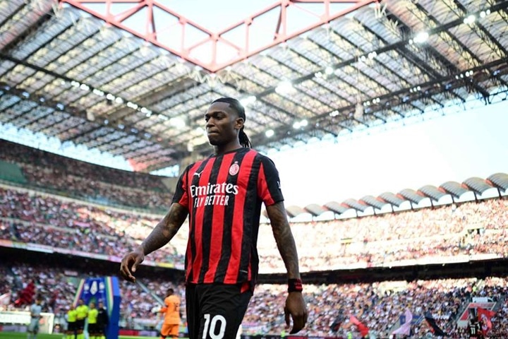 Manchester United, Rafael Leao için 43 milyon sterlinlik indirimli transfer peşinde