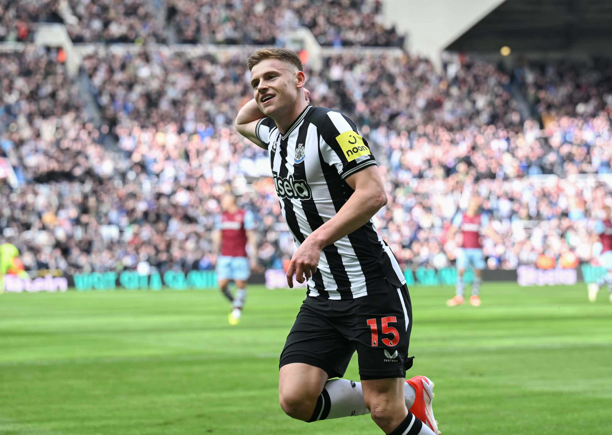 Aston Villa, Harvey Barnes'ı Şampiyonlar Ligi İçin İstiyor