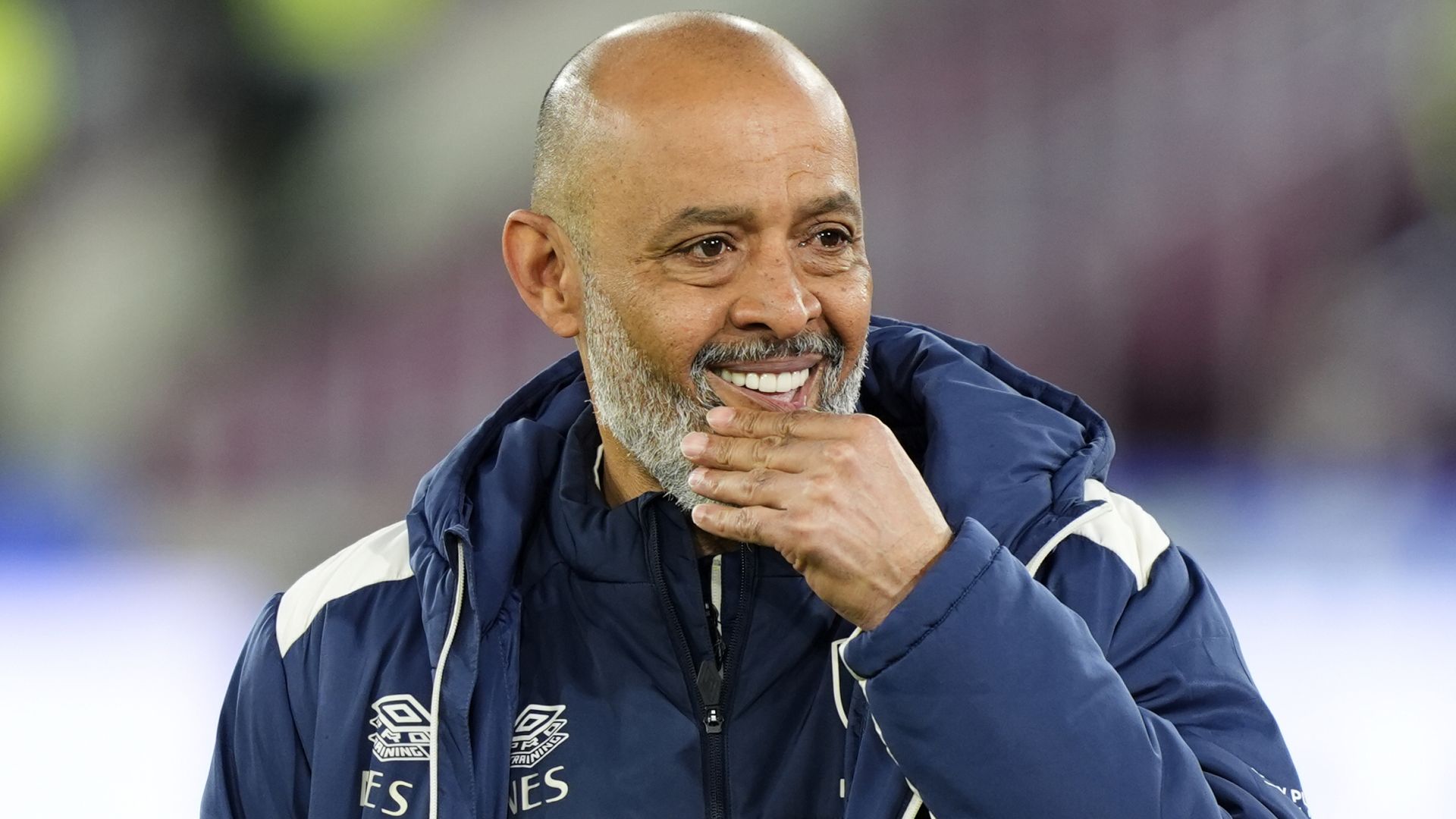 Nuno Espirito Santo, küme düşen West Ham'da kalıyor