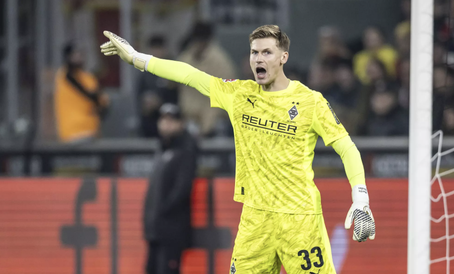 Aston Villa, Borussia Mönchengladbach kalecisi Moritz Nicolas için görüşmelere başlıyor