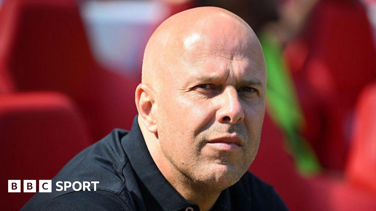 Arne Slot kovuldu: Liverpool'u Avrupa elitleri arasında bıraktığını söyledi