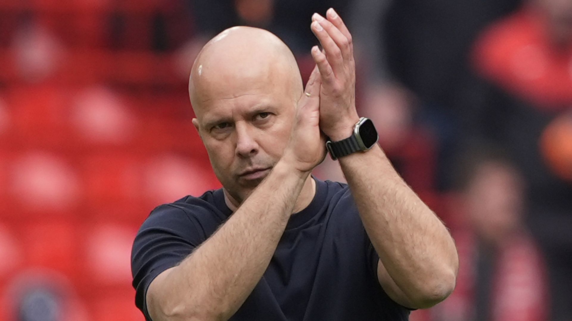 Arne Slot kovuldu: Liverpool hocasından duygusal veda mektubu