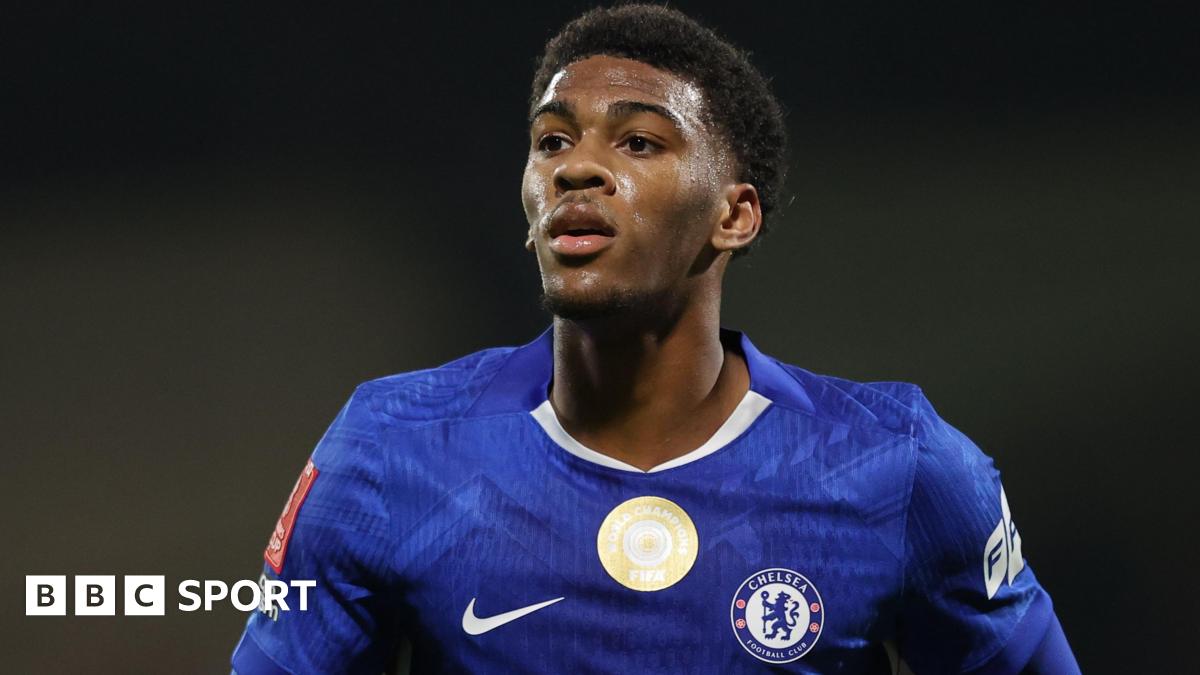 Chelsea, 'dokunulmaz' stoper Josh Acheampong için gelen teklifleri reddetti