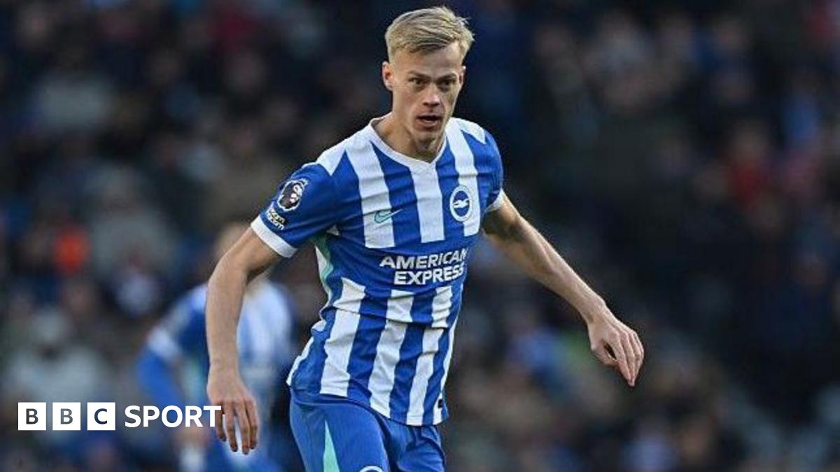 Brighton'a Van Hecke için yeni Tottenham teklifi bekleniyor