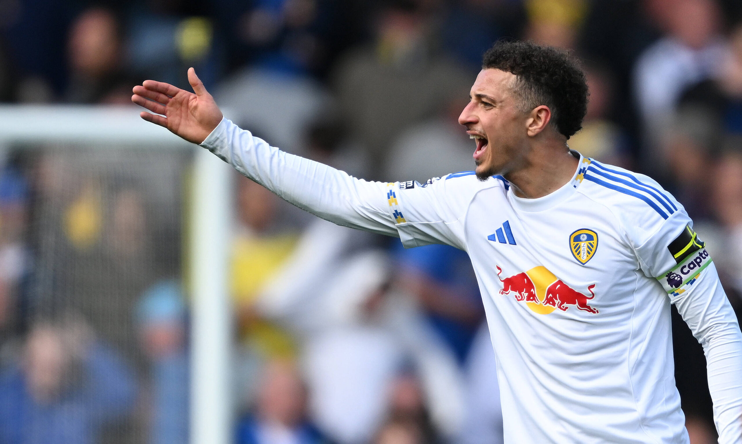 Ethan Ampadu, Leeds United ile 4 Yıllık Yeni Sözleşme İmzaladı