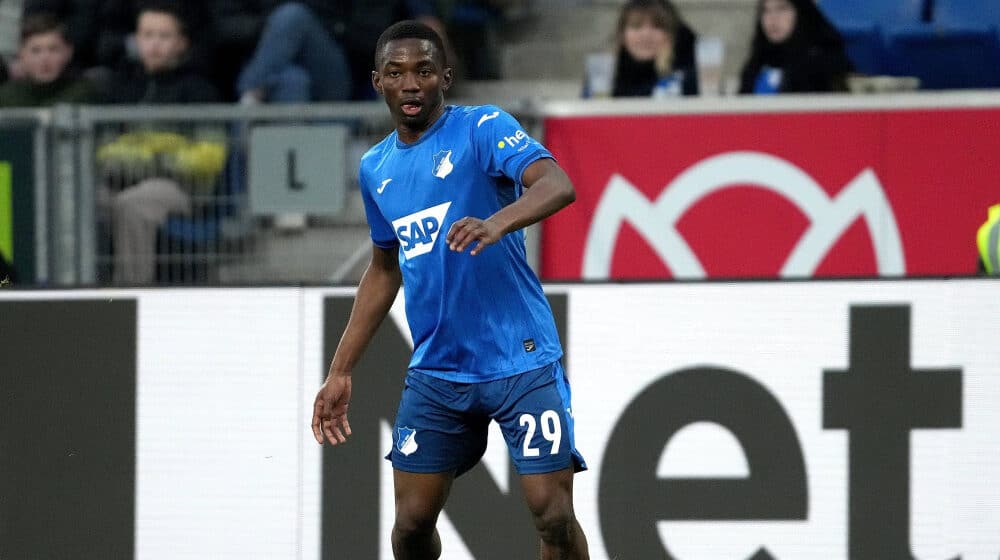 Liverpool, 43 Milyon Sterlinlik Yıldız Bouzamana Toure İçin Önde