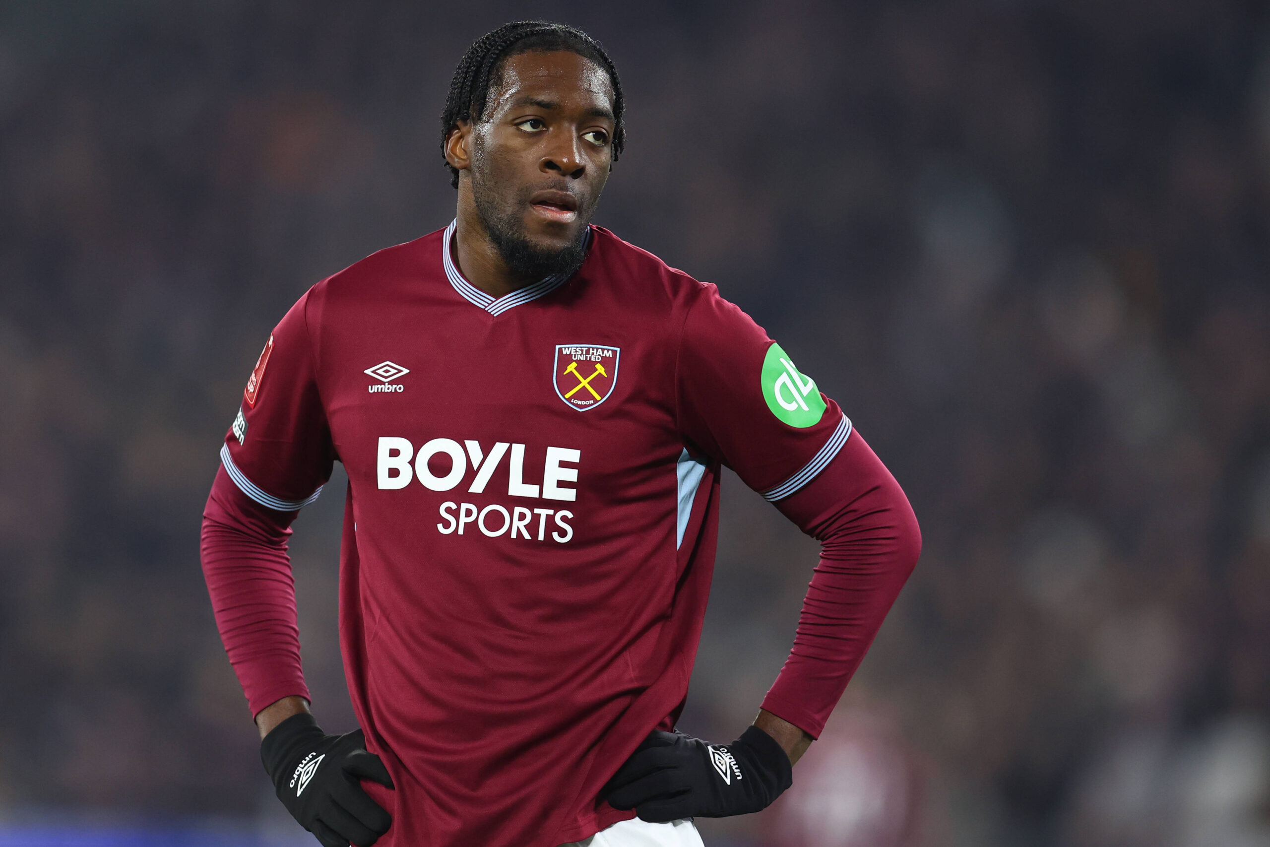 West Ham, küme düşmesine rağmen Axel Disasi için Chelsea'nin kapısını çaldı