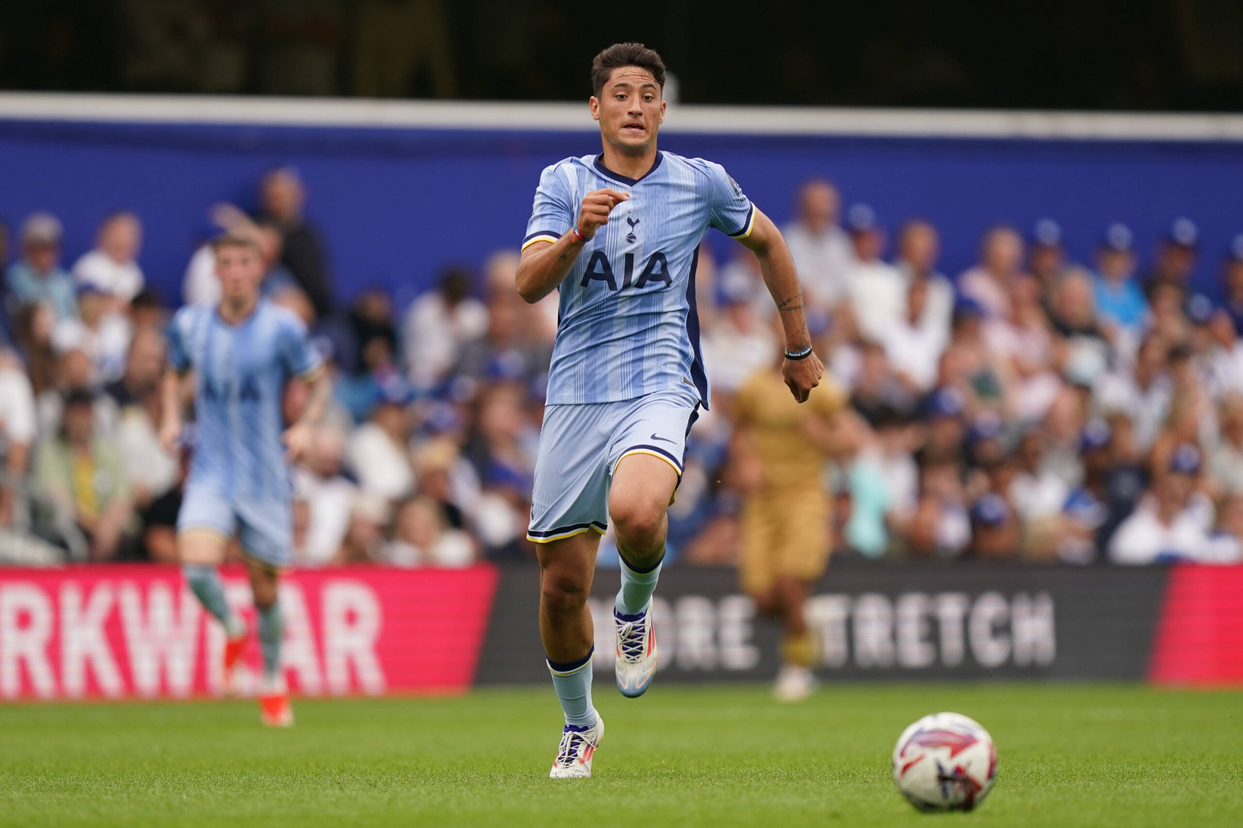 Tottenham, Veliz'in 8 Milyon Sterlinlik Satışını Resmen Açıkladı