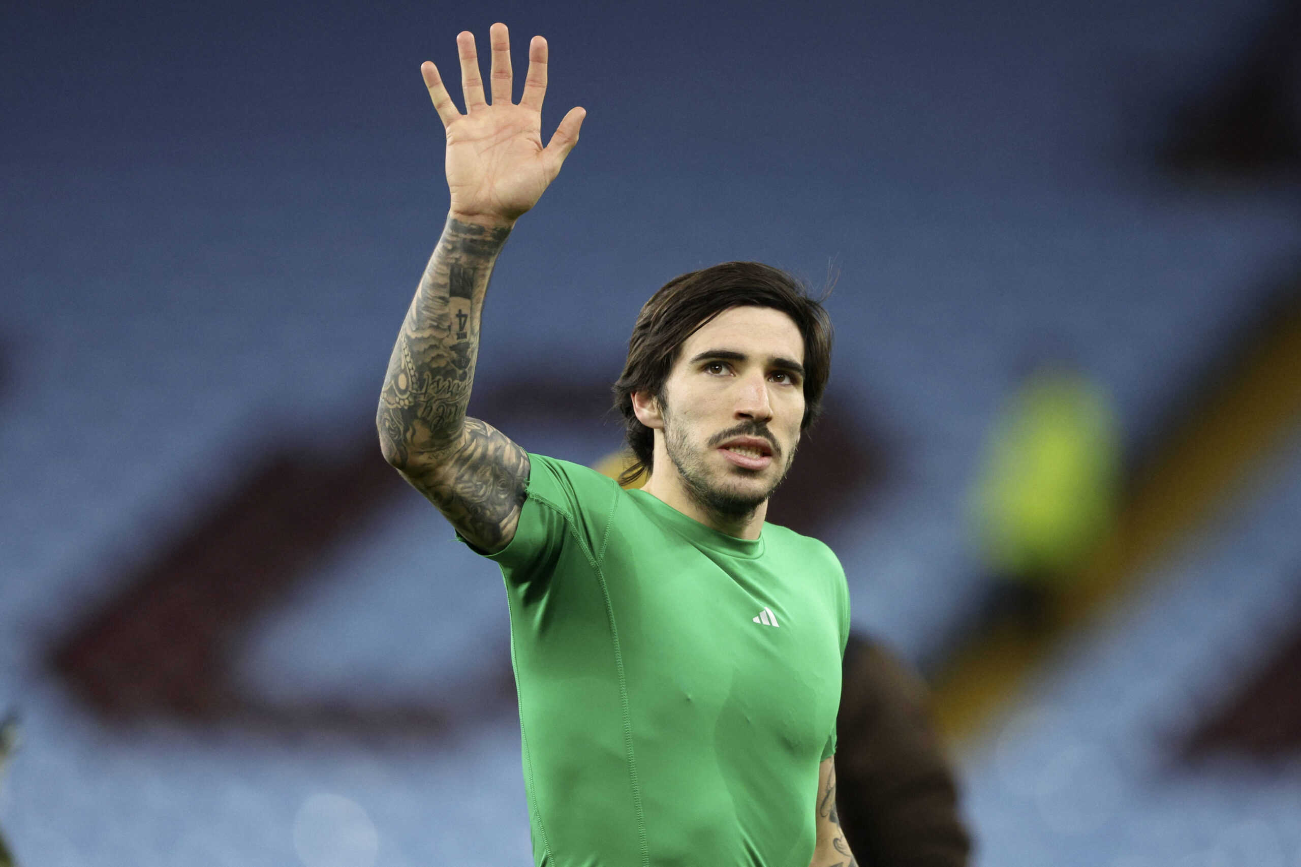 Tottenham, Sandro Tonali için rekor 100 milyon sterlinlik transfere yaklaşıyor