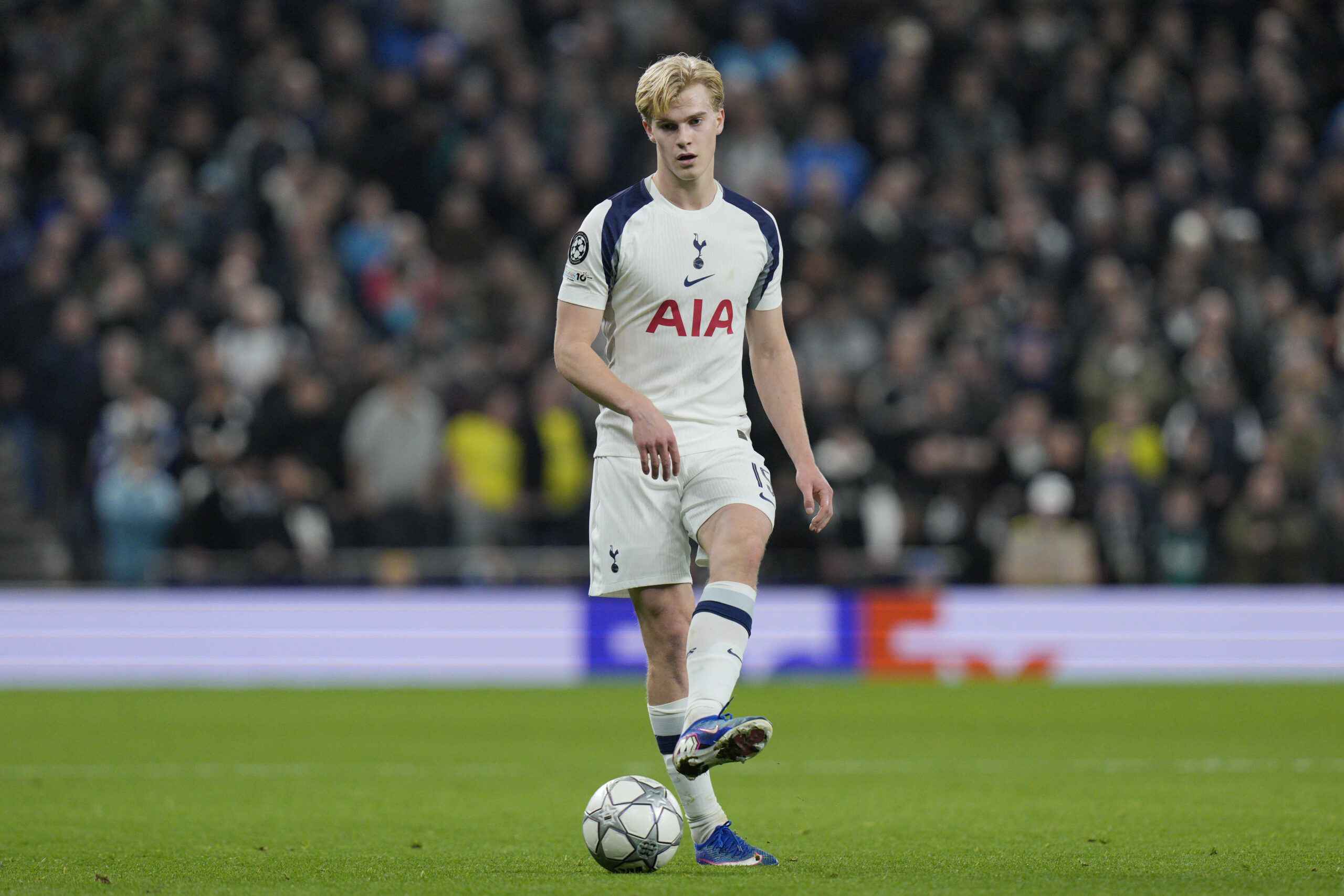 Lucas Bergvall Tottenham'dan ayrılmak istiyor! Tonali ve Fernandes darbesi