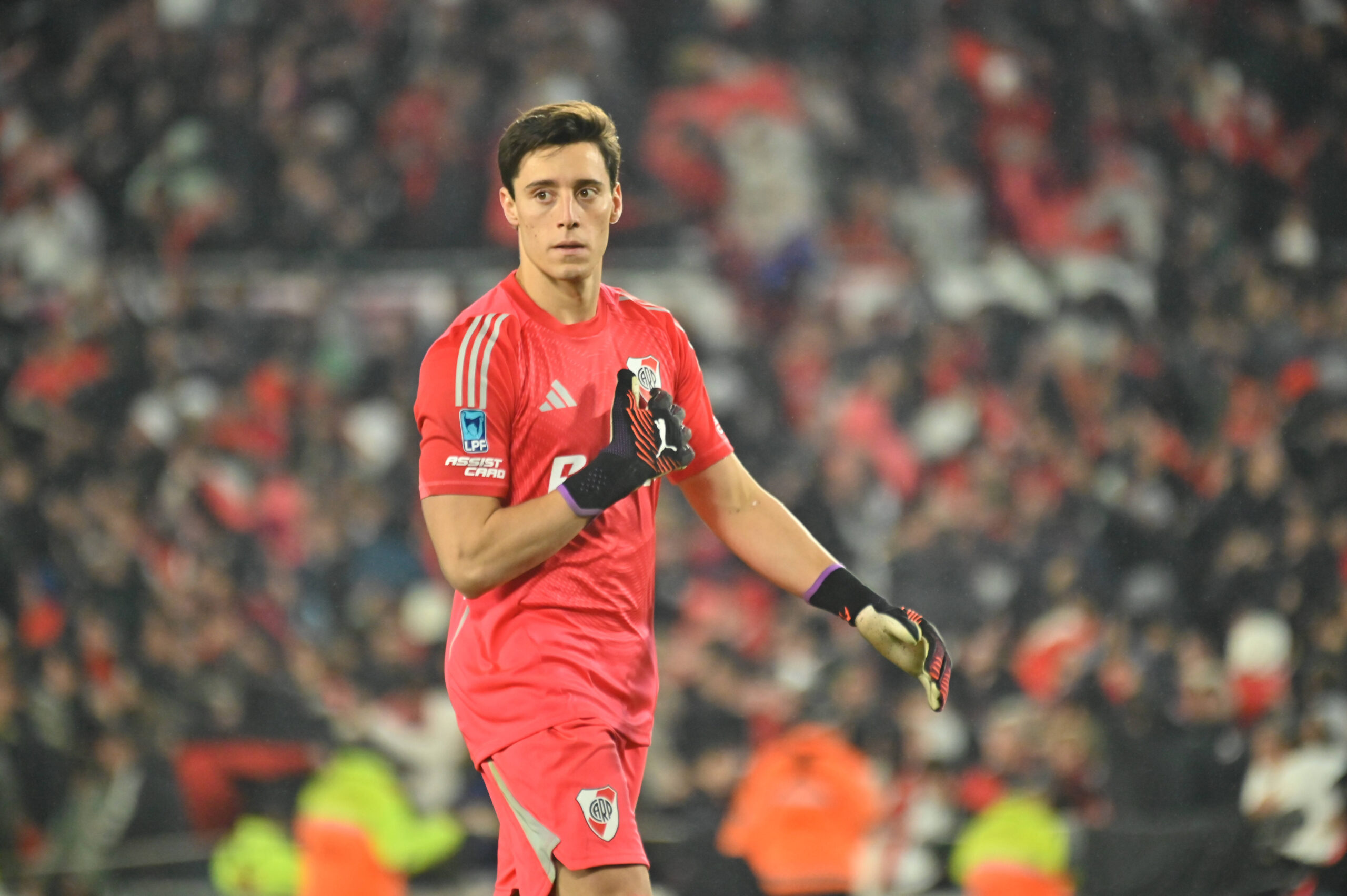 Aston Villa, River Plate'in Kalecisi Santiago Beltrán'ı Radarına Aldı