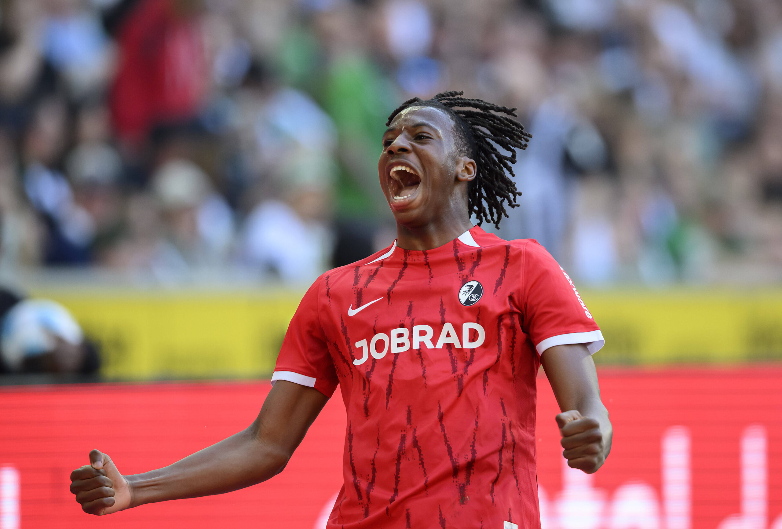 Newcastle United, Johan Manzambi Transferinde Öne Çıkıyor