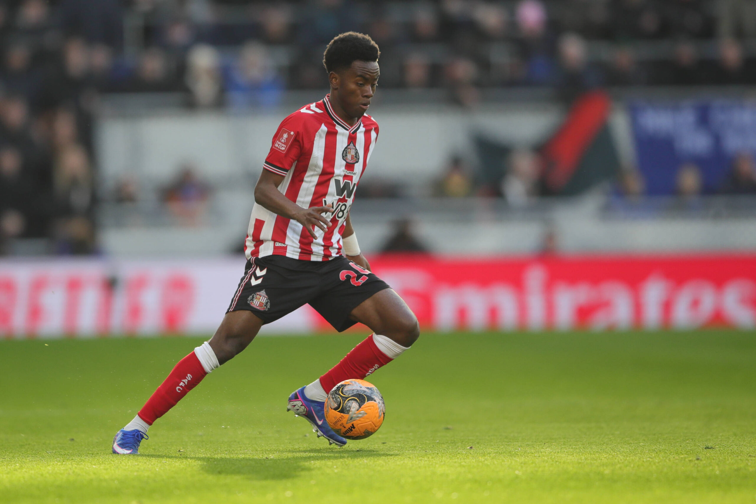 West Ham, küme düştükten sonra Simon Adingra'yı hedefliyor