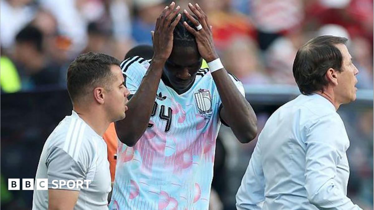 Aston Villa'nın Yıldızı Onana, Belçika Milli Takımı'nda Sakatlandı