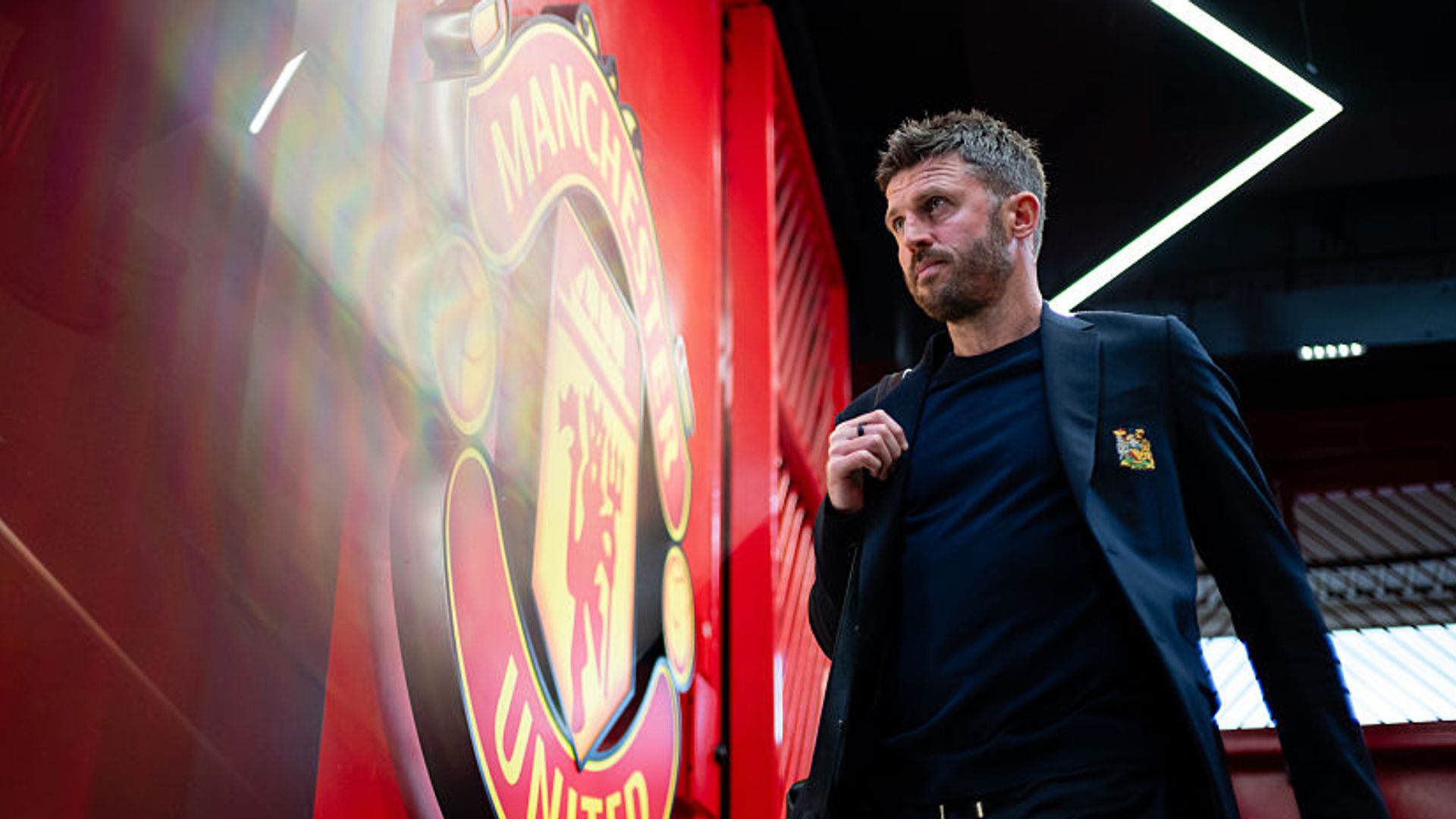 Man Utd orta saha yenilenmesi: Zorluklara rağmen ilerleme var