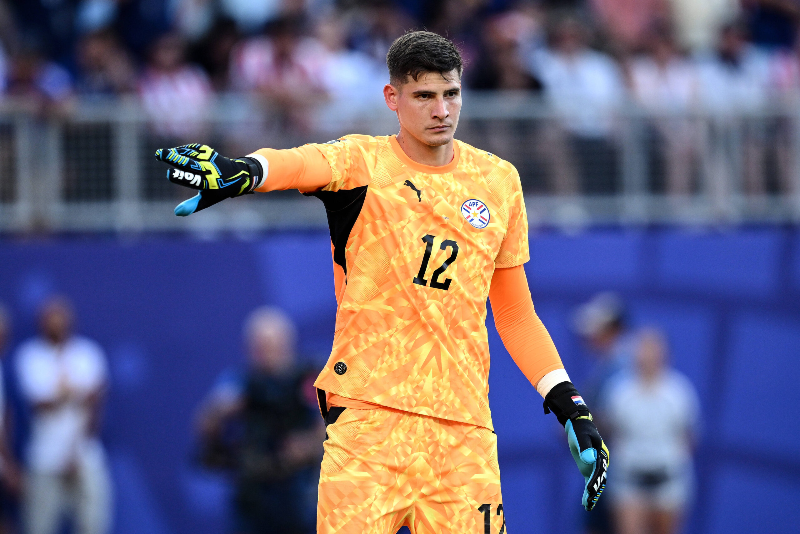 Manchester United, 5.2 Milyon Sterlinlik Orlando Gill'i Transfer Listesine Aldı