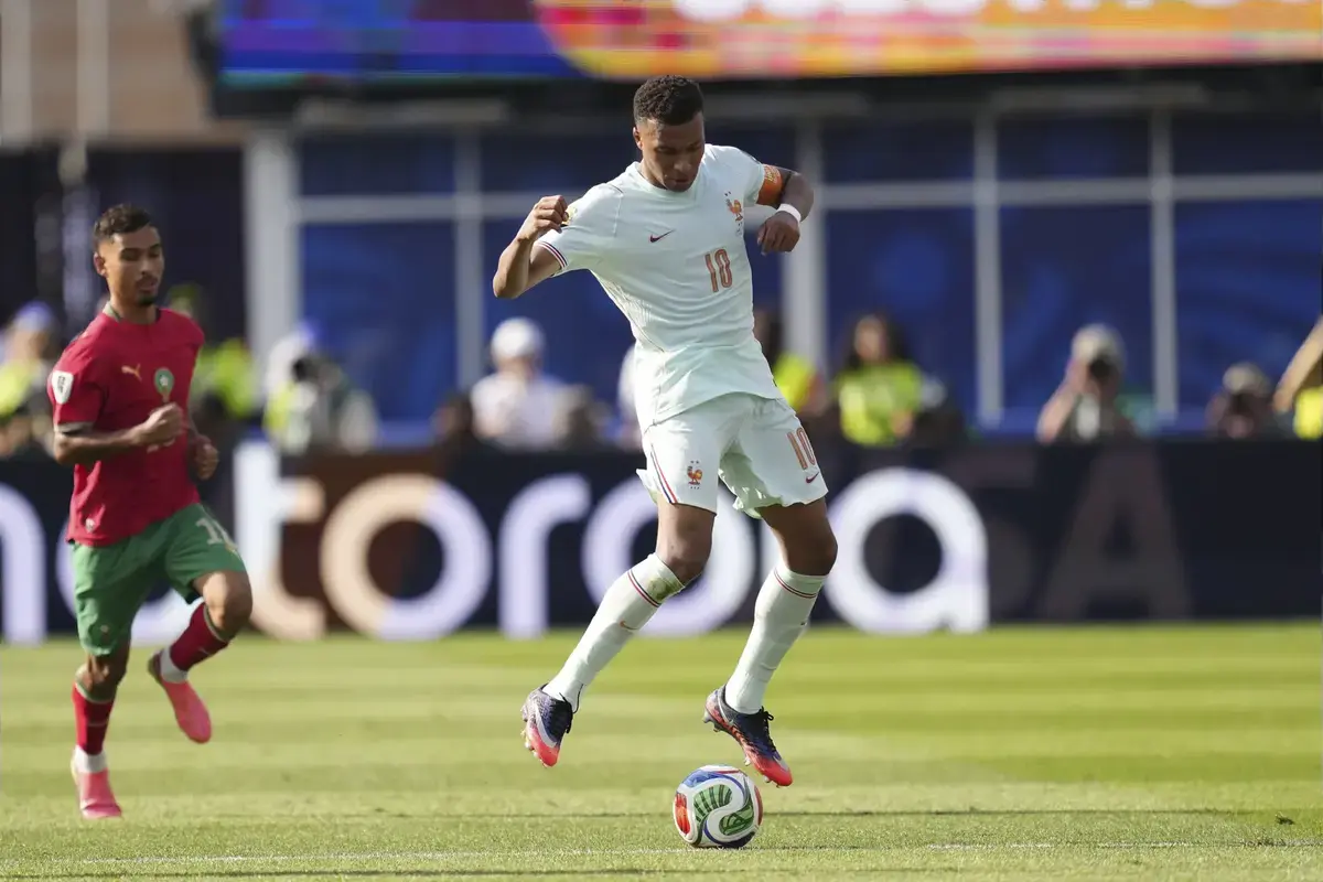 Mbappé ve Messi Golden Boot için yarı finalde karşı karşıya