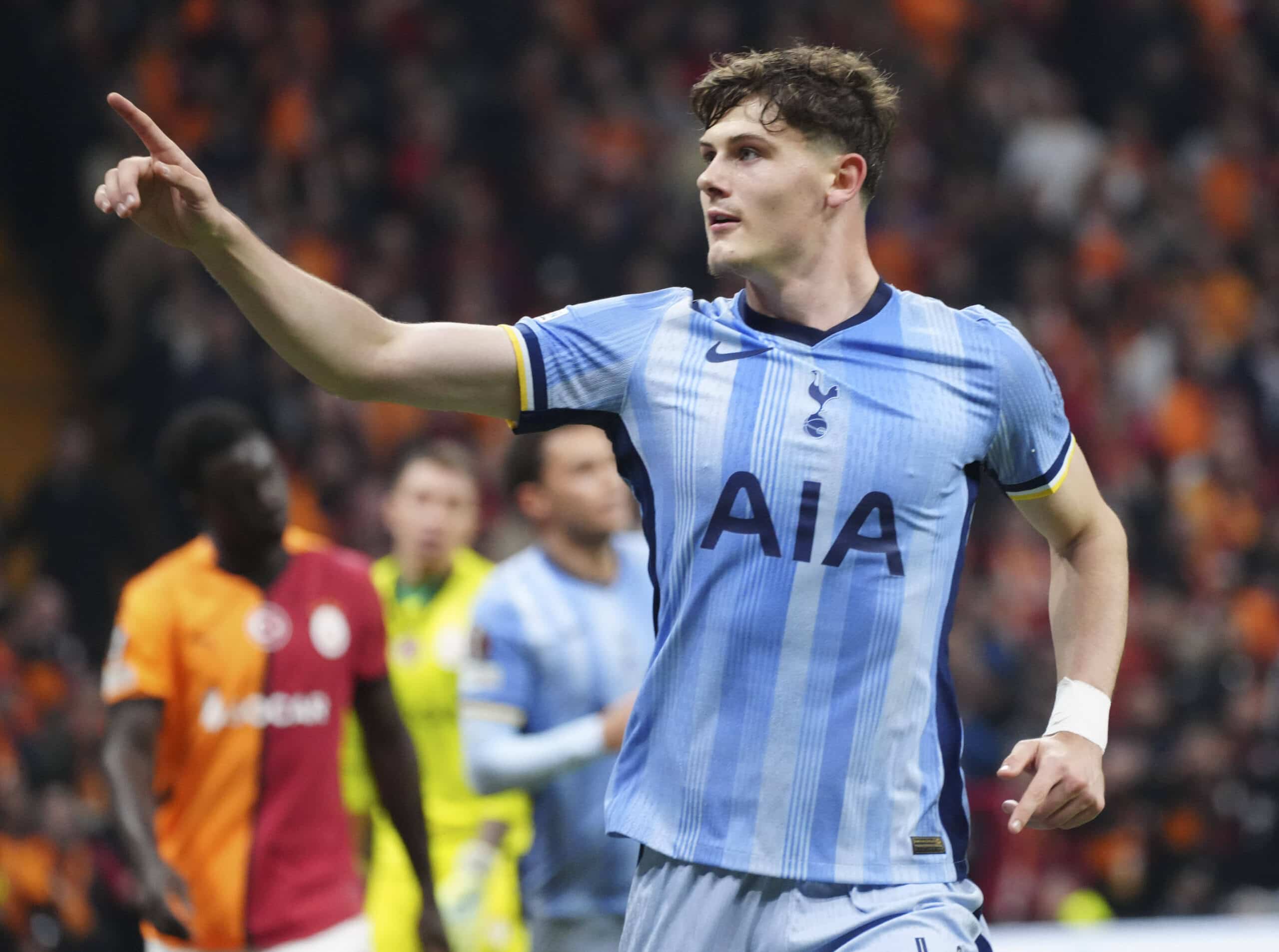 Tottenham, Will Lankshear için gelen 3 teklifi reddetti