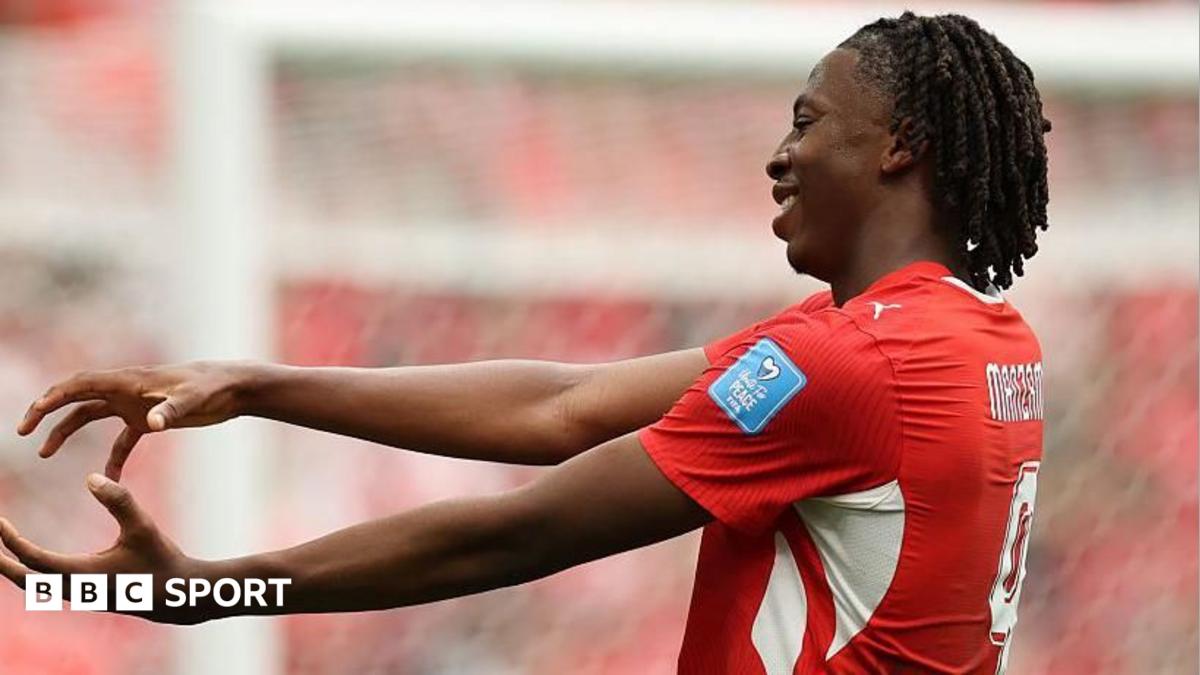 Aston Villa, 50 Milyon Sterlinlik Rekor Transferle Johan Manzambi'yi Kadrosuna Kattı