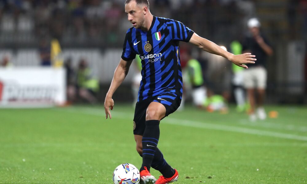 Man United, Inter'in Sol Beki Carlos Augusto İçin Temasa Geçti