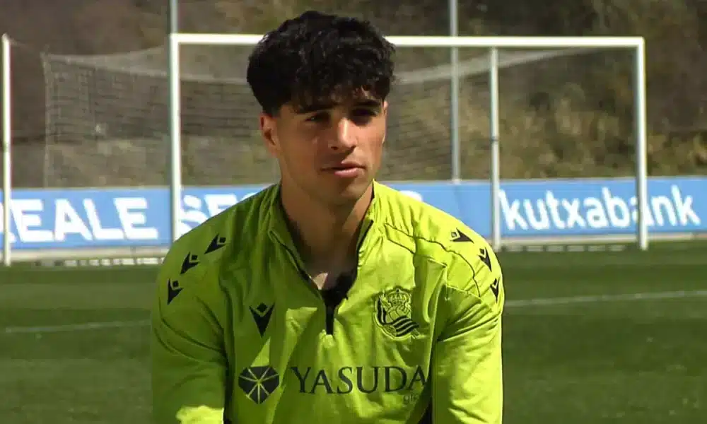 Arsenal, Jon Martin'i transfer listesine aldı! 43 milyon sterlinlik stoper Saliba'ya yedek