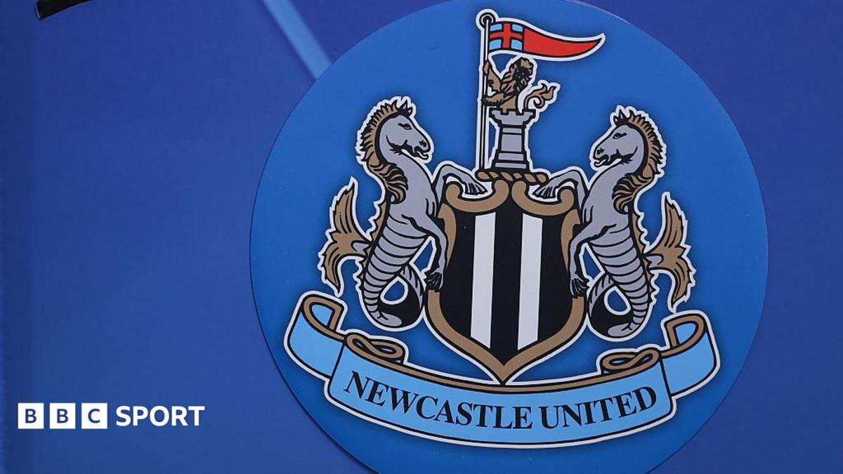 Newcastle United arması için 1988'den bu yana ilk kez taraftar oylaması