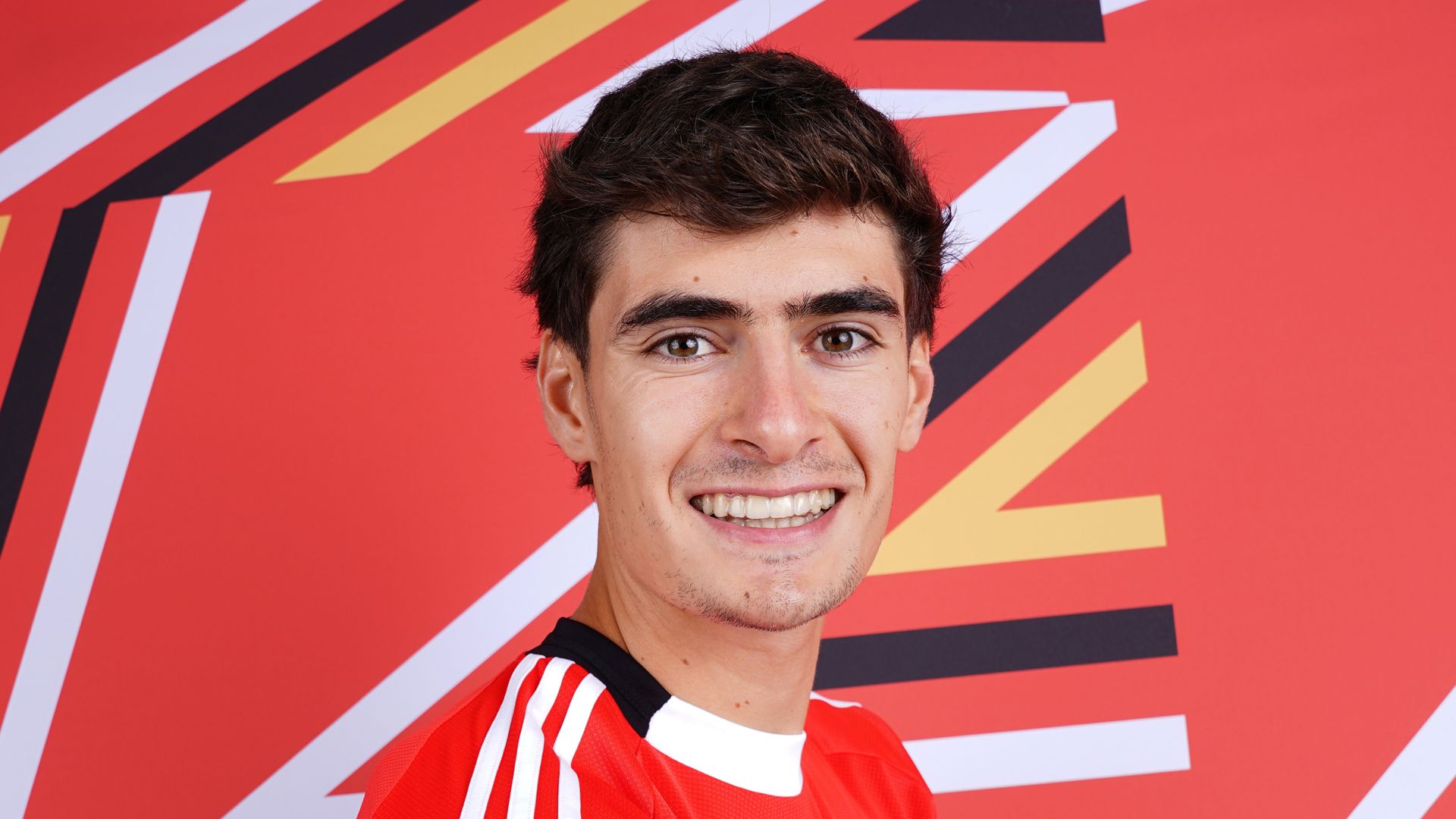 Bournemouth, Antonio Silva İçin Benfica ile 26 Milyon Sterlin'lik Anlaşmaya Vardı