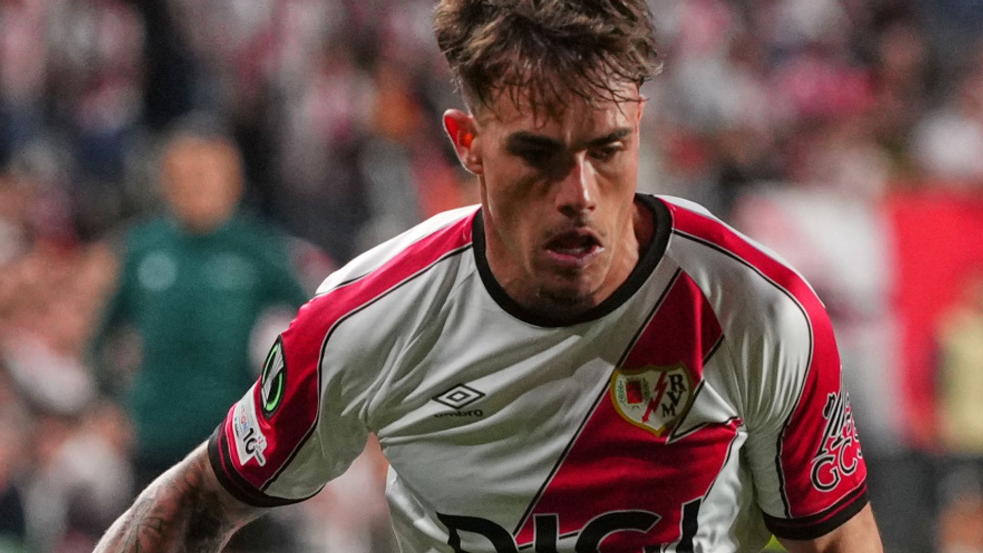Chelsea, Rayo Vallecano'nun Sol Beki Pep Chavarria'yı Transfer Etmeye Hazır
