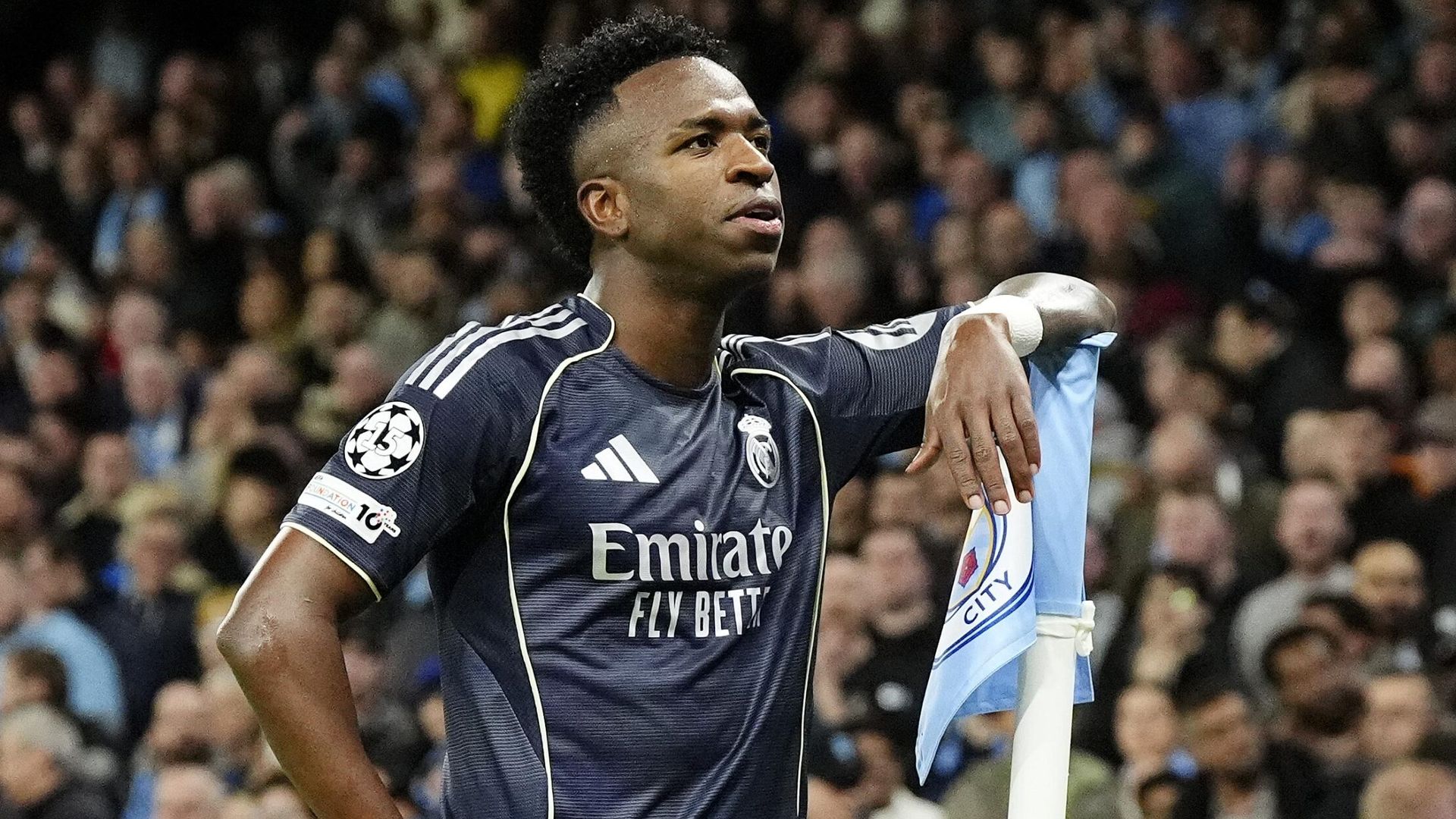 Vinicius Jr Real Madrid'de Kalıyor: Sözleşme Görüşmeleri Olumlu