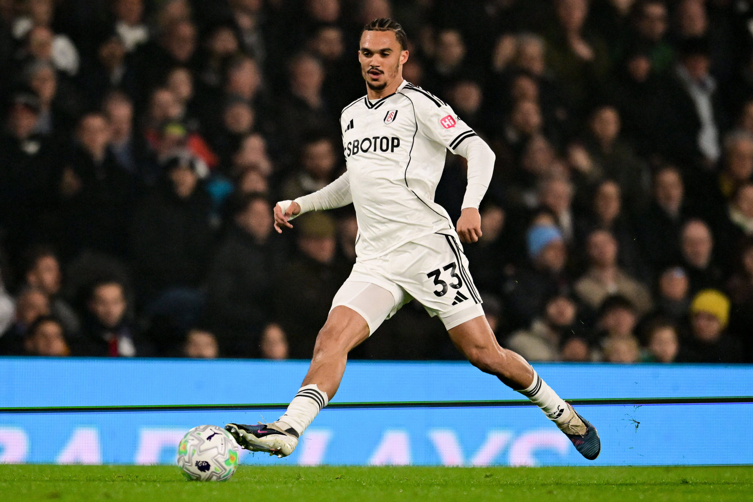 Man United'ın Sol Bek Listesinde Antonee Robinson