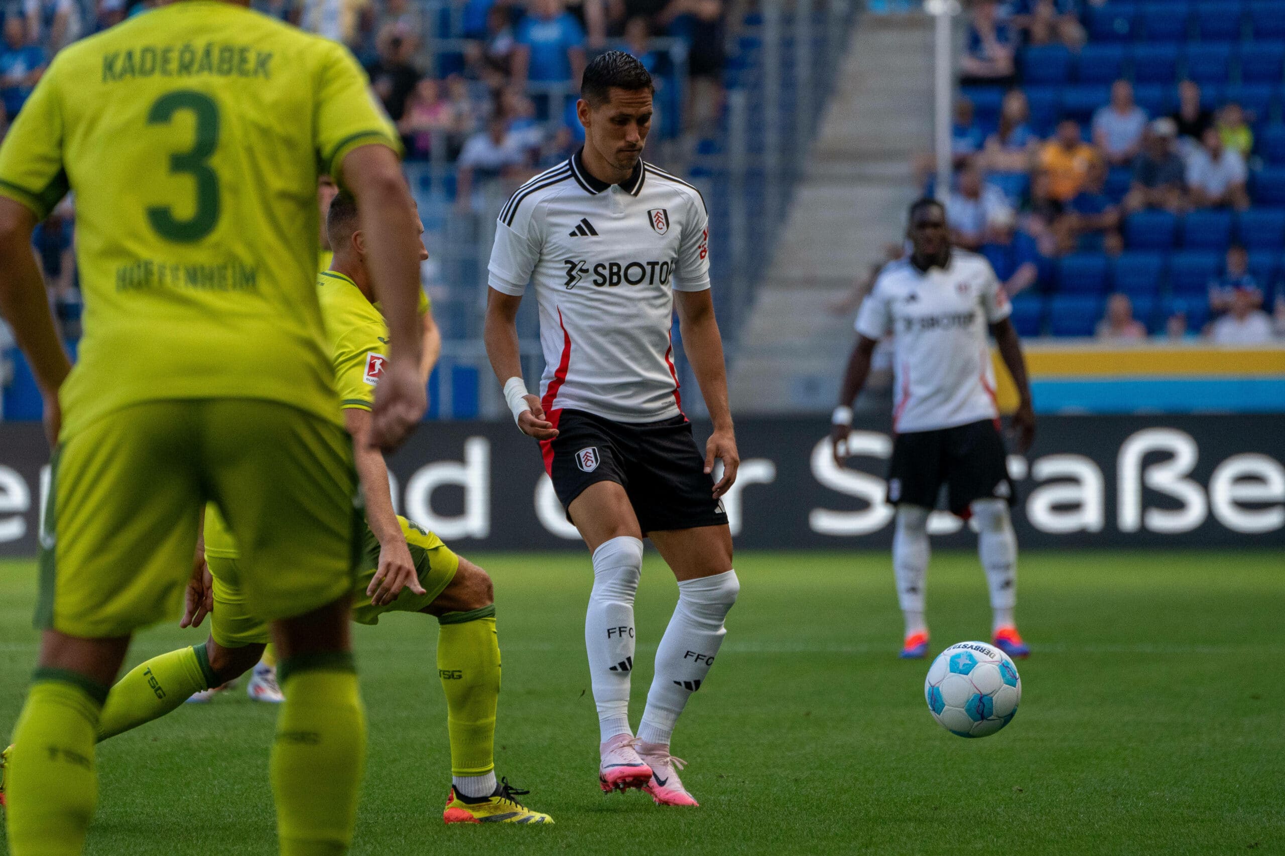 Ipswich Town, Sasa Lukic Transferinde Fulham ile Anlaşmaya Yakın