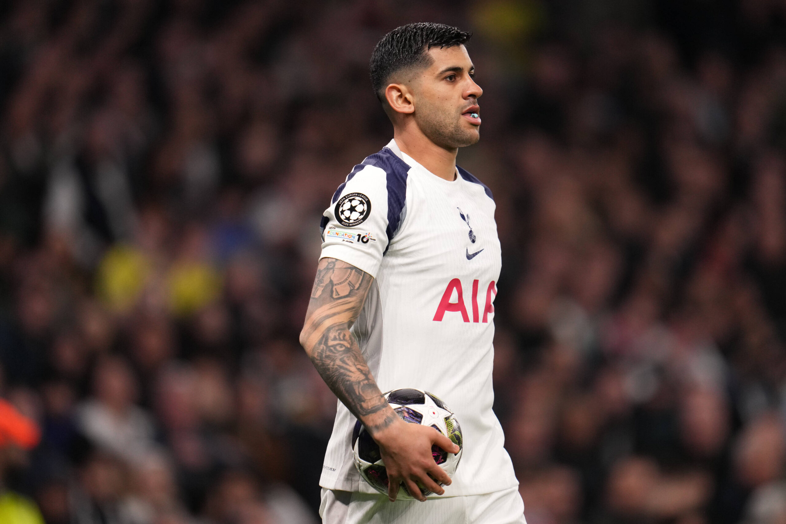 Barcelona, Araujo'nun Yerine Romero'yu Düşünüyor