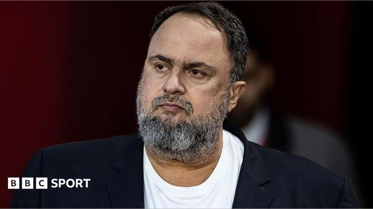 Nottingham Forest'un sahibi Crystal Palace'a silahlı pankart nedeniyle dava açtı