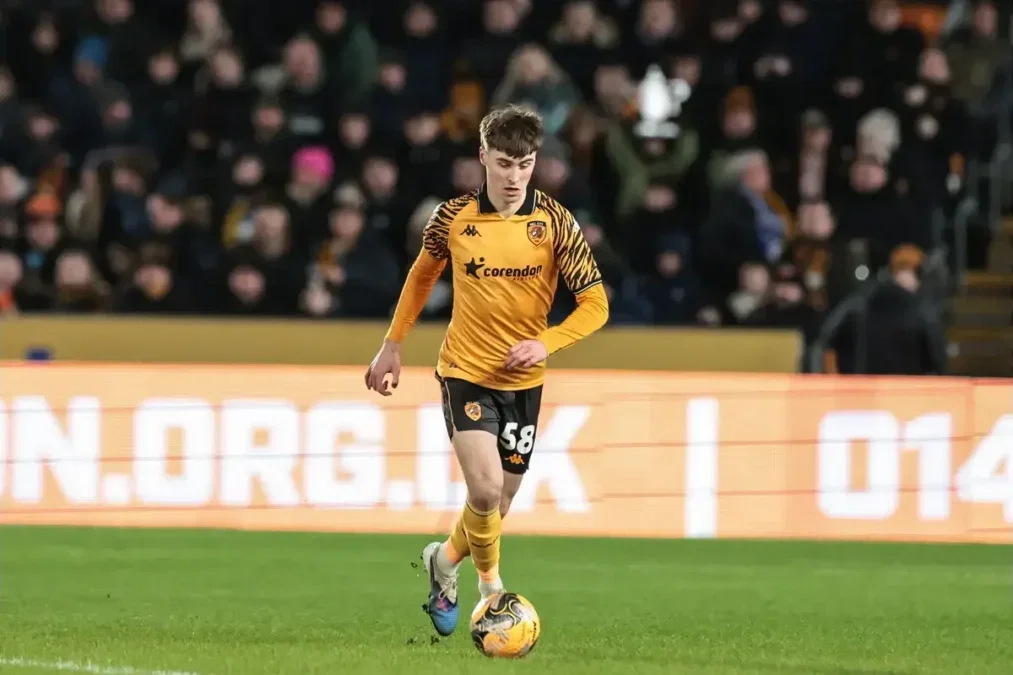 Hull City'nin Genç Yıldızı Cathal McCarthy EFL Kiralık Yolunda